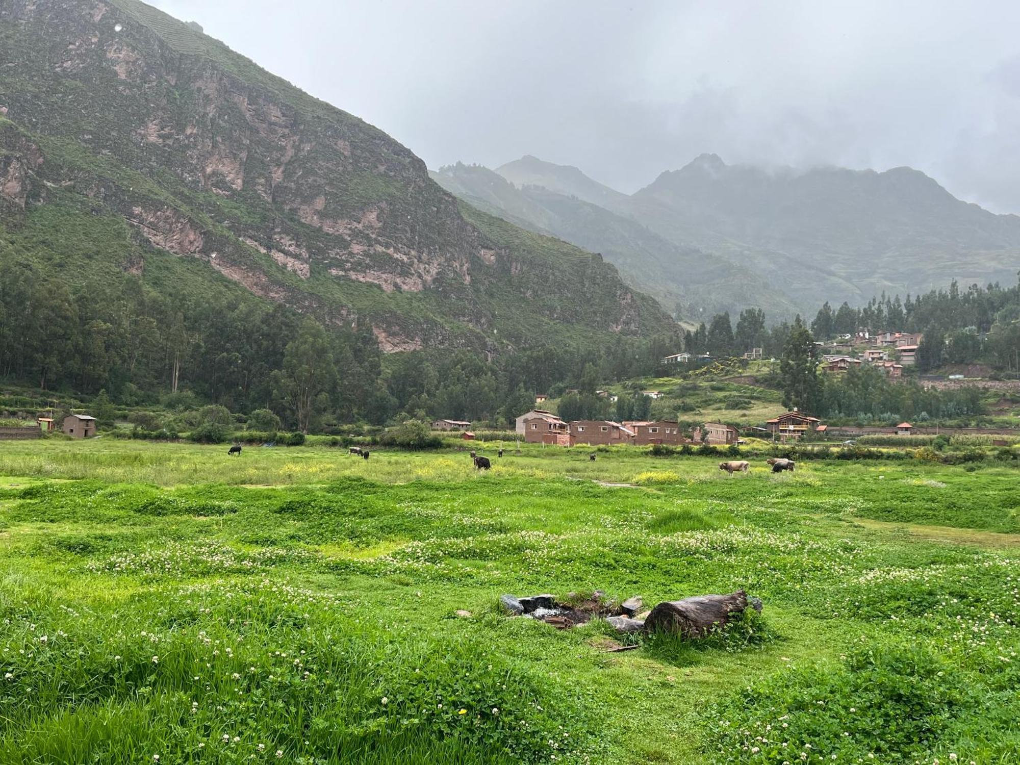 Intihuatana Hostel Pisac Bagian luar foto